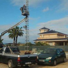 Securiman Instalaciones camión grúa